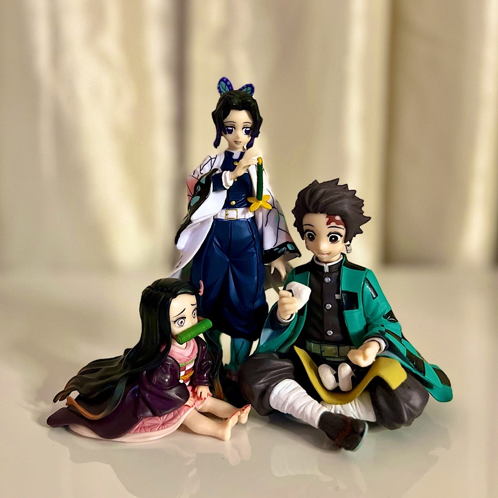 Demon Slayer Figure Lot of 3 (BOOTLEG) READ DESCRIPTION